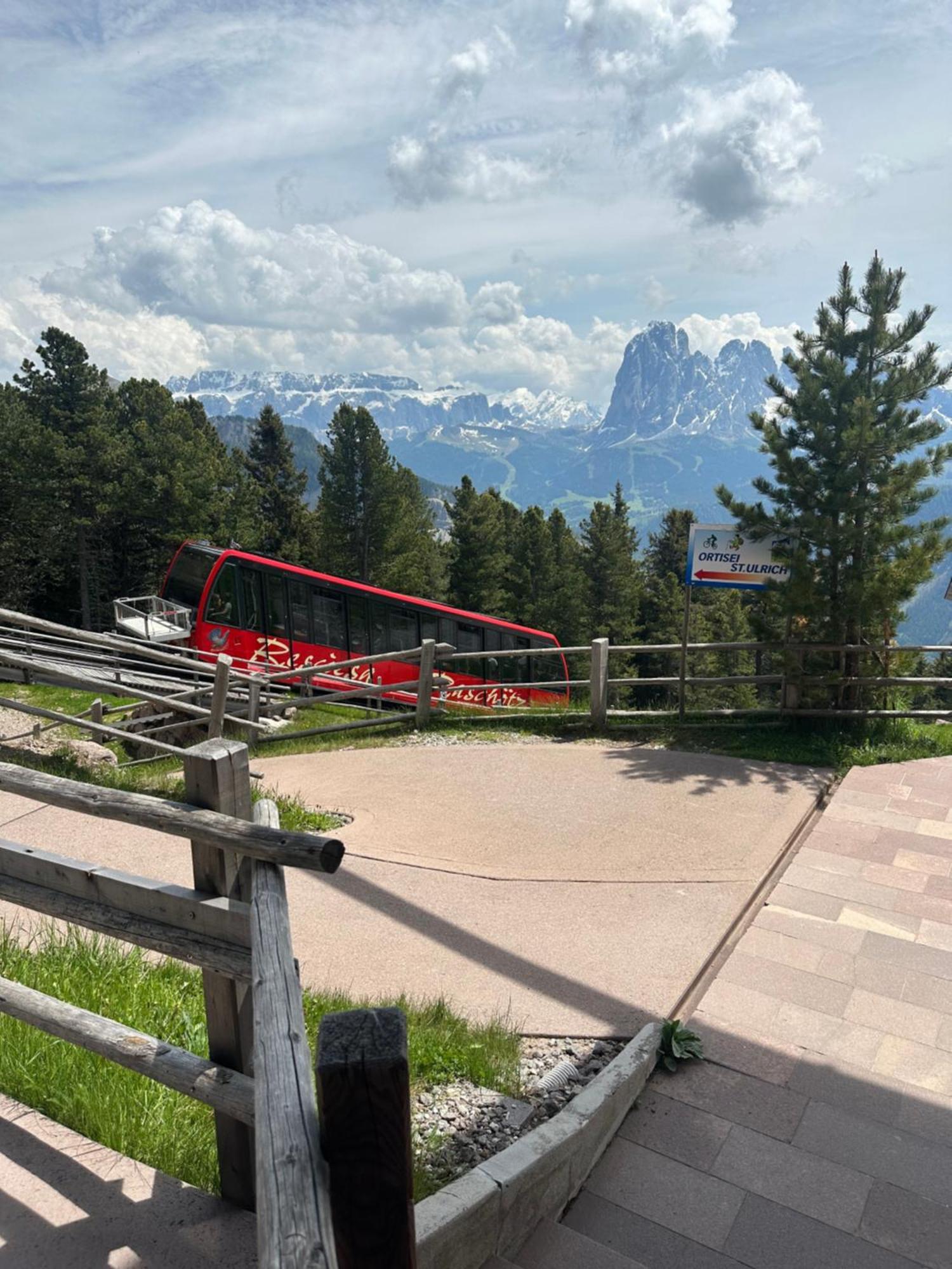 Chalet Da Mont Resciesa Ortisei Exterior photo